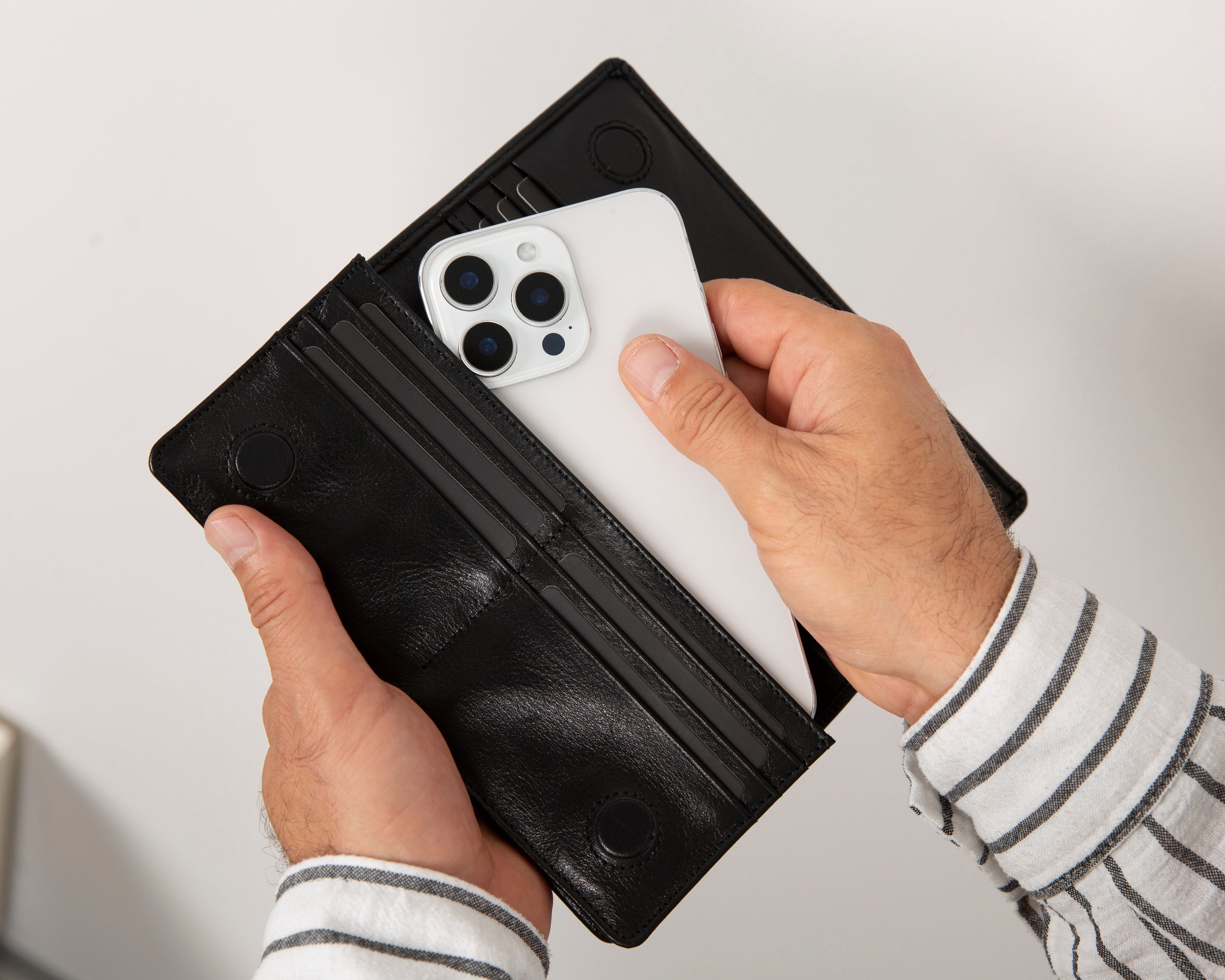 Liore Leather Women's Wallet