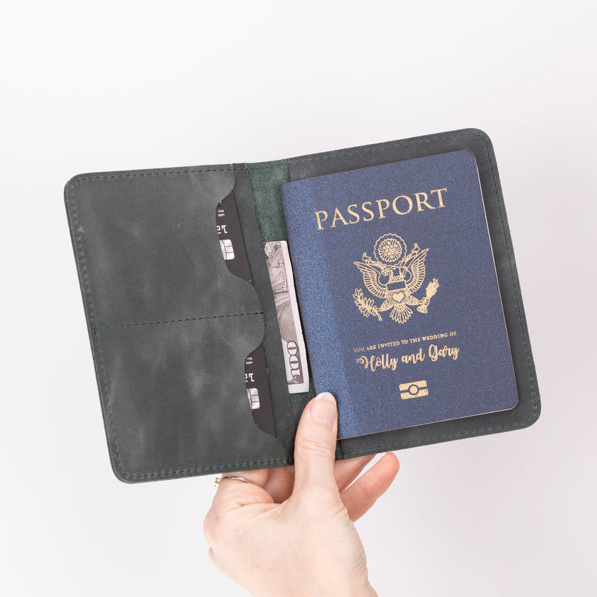 Voyage Leather Passport Wallet
