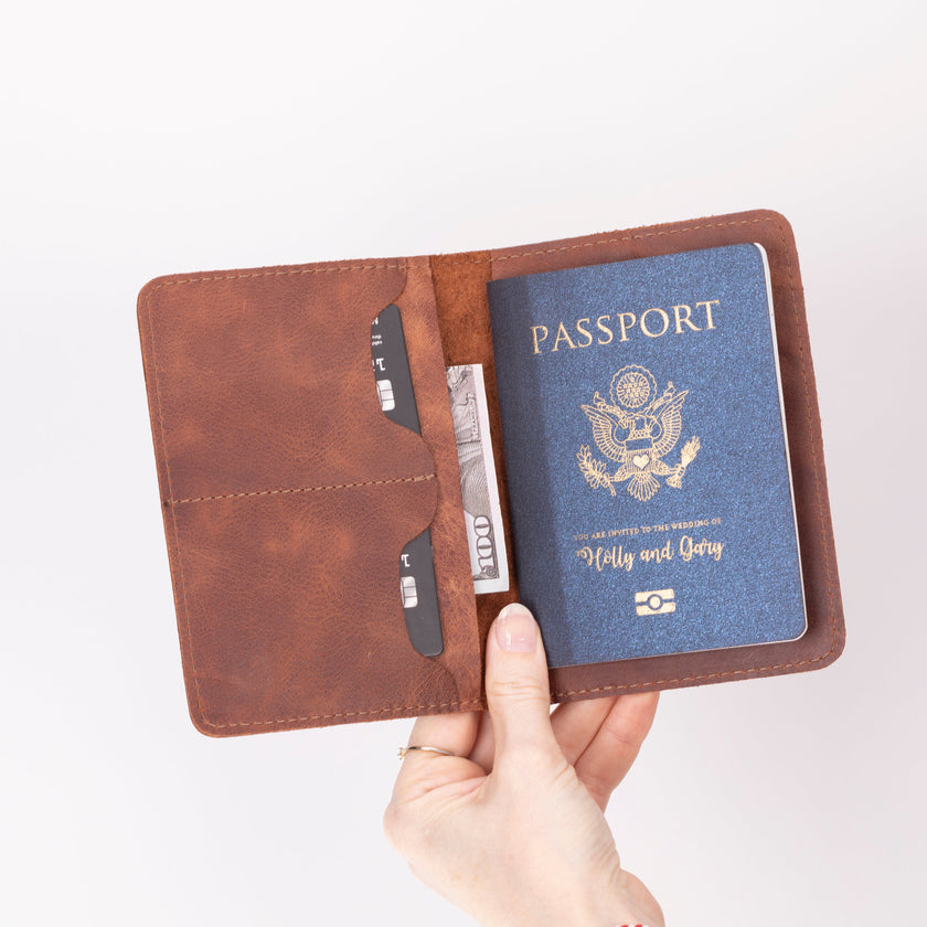 Voyage Leather Passport Wallet