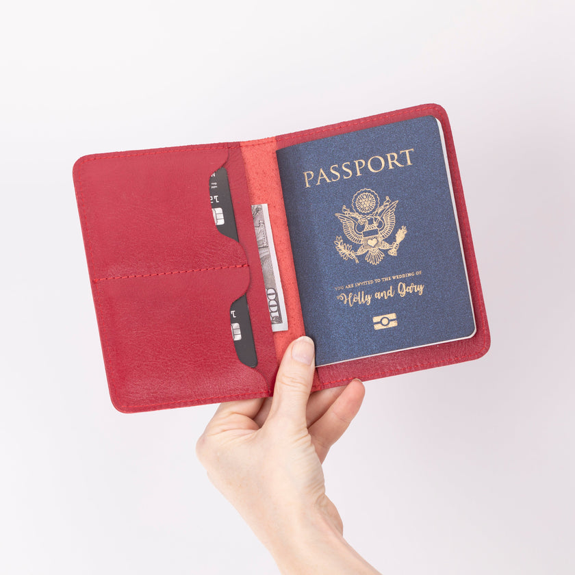 Voyage Leather Passport Wallet