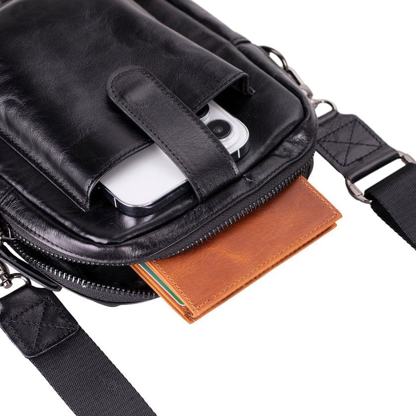 Clup Leather Crossbody Bag
