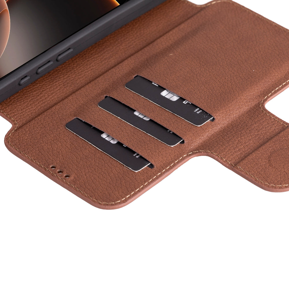 Clara iPhone 16 Pro Max Leather Case