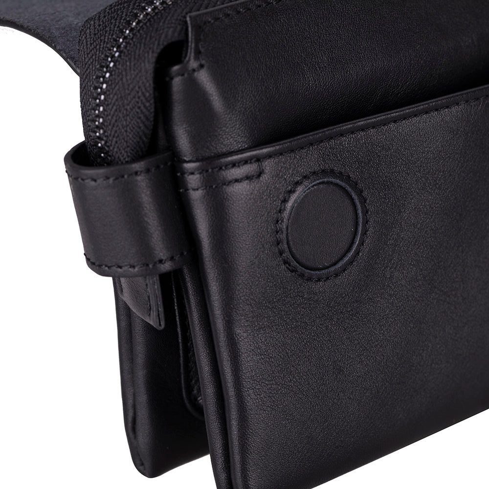 Nobilis Leather Clutch Bag