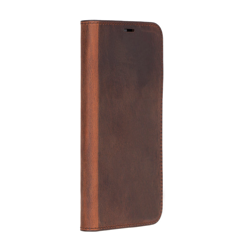 Luca iPhone 16 Pro Leather Case