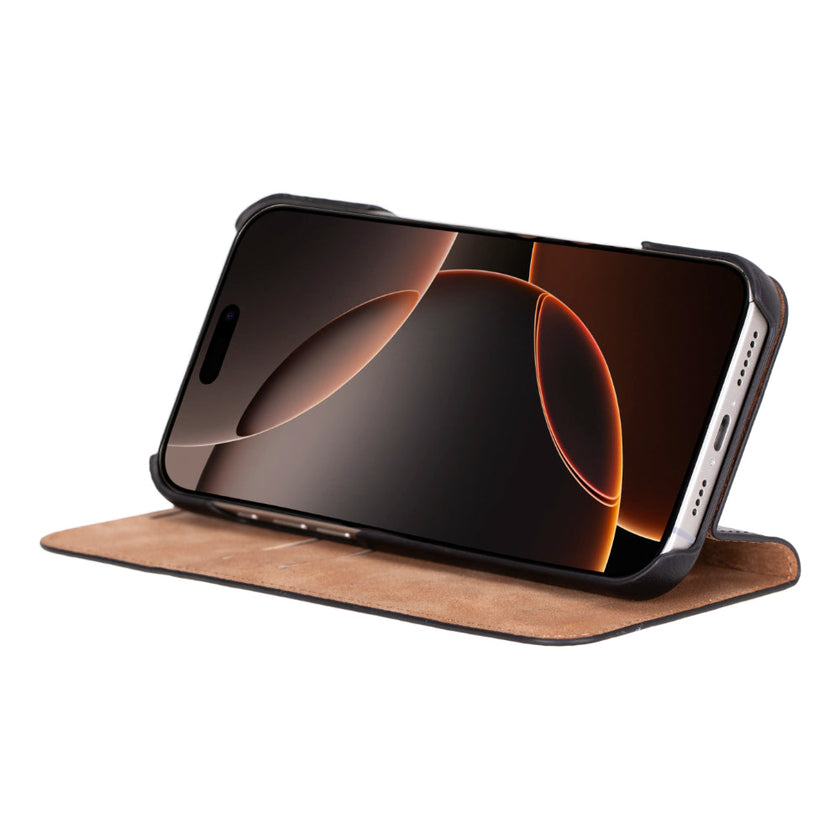 Luca iPhone 16 Pro Leather Case