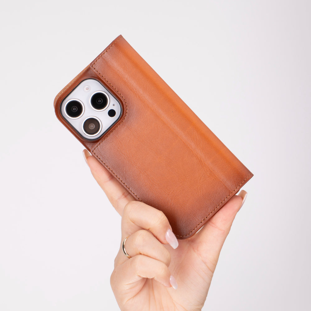 Luca iPhone 16 Pro Leather Case
