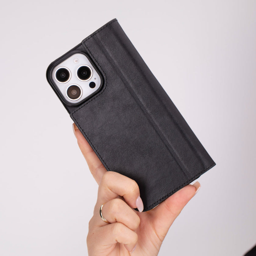 Luca iPhone 16 Pro Max Leather Case