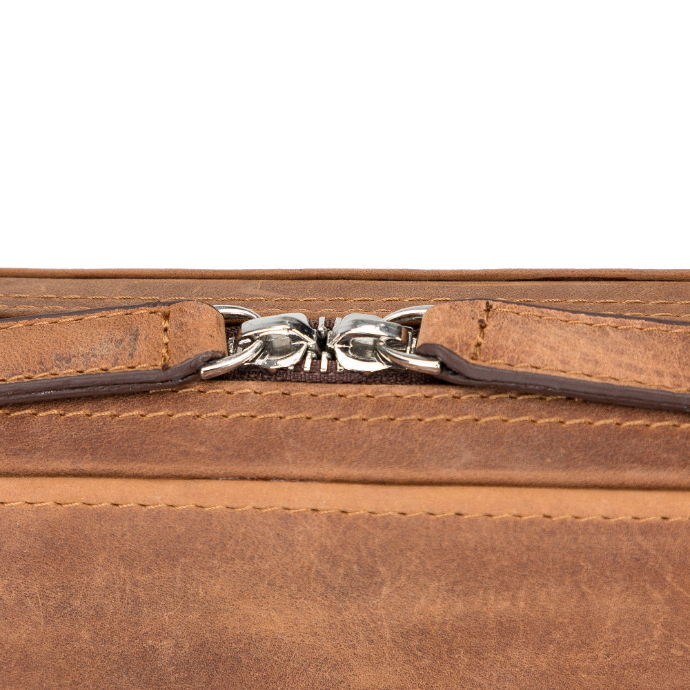 Epsilon Leather Travel Cable Organizer